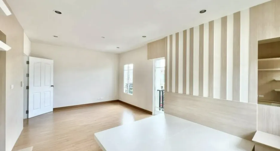 For sale 3 ベッドルーム house in Krathum Baen, Samut Sakhon
