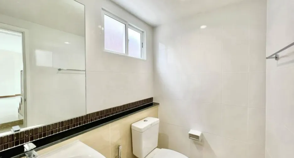 For sale 3 ベッドルーム house in Krathum Baen, Samut Sakhon