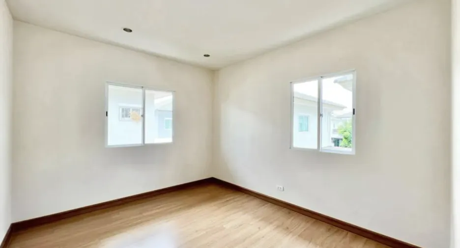 For sale 3 ベッドルーム house in Krathum Baen, Samut Sakhon