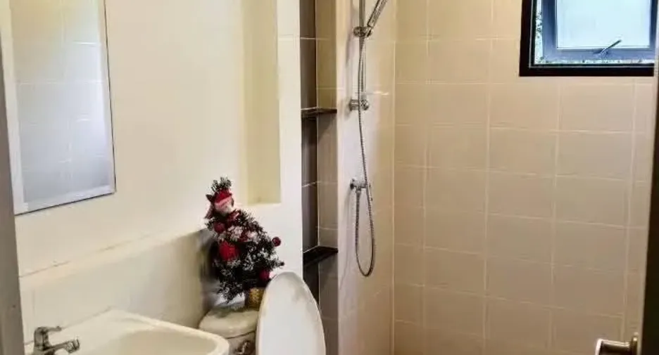 For rent 4 bedrooms house in Sai Mai, Bangkok
