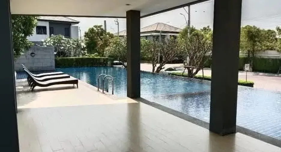 For rent 4 bedrooms house in Sai Mai, Bangkok