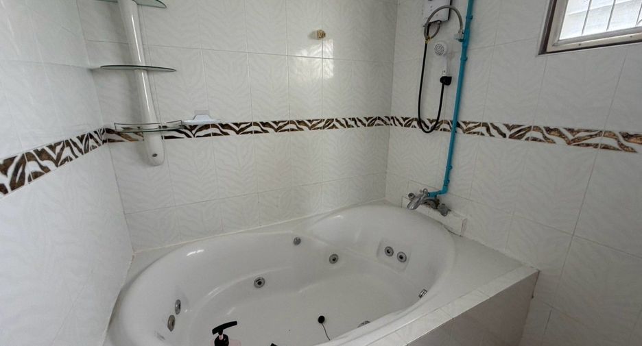 For rent 3 bedrooms house in Hua Hin, Prachuap Khiri Khan