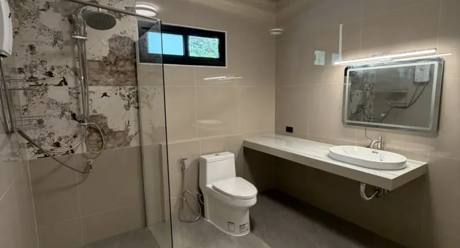For sale 4 bedrooms house in Hua Hin, Prachuap Khiri Khan