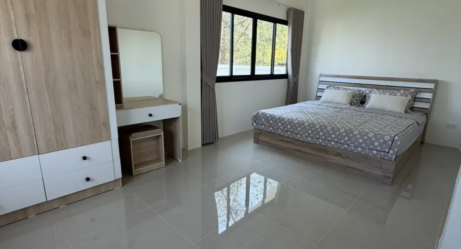 For sale 4 bedrooms house in Hua Hin, Prachuap Khiri Khan