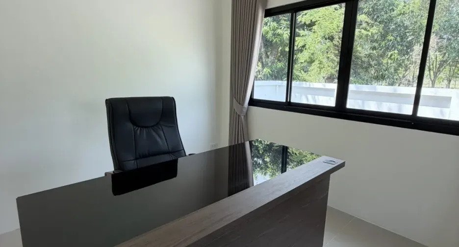 For sale 4 bedrooms house in Hua Hin, Prachuap Khiri Khan