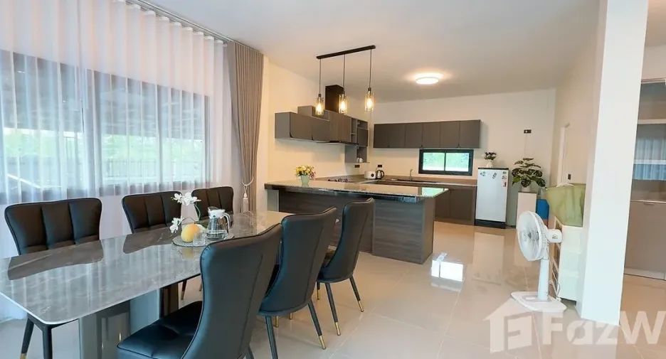 For sale 4 bedrooms house in Hua Hin, Prachuap Khiri Khan