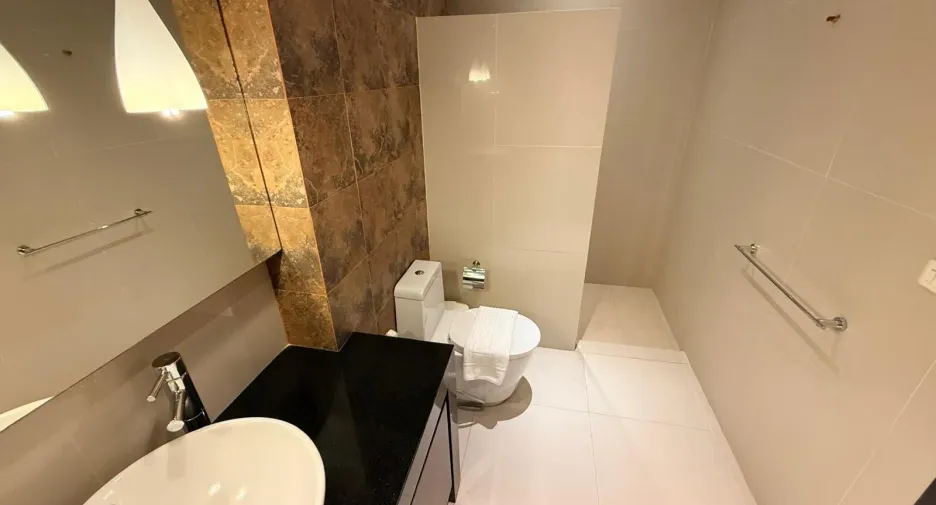 For sale 2 bedrooms condo in Hua Hin, Prachuap Khiri Khan