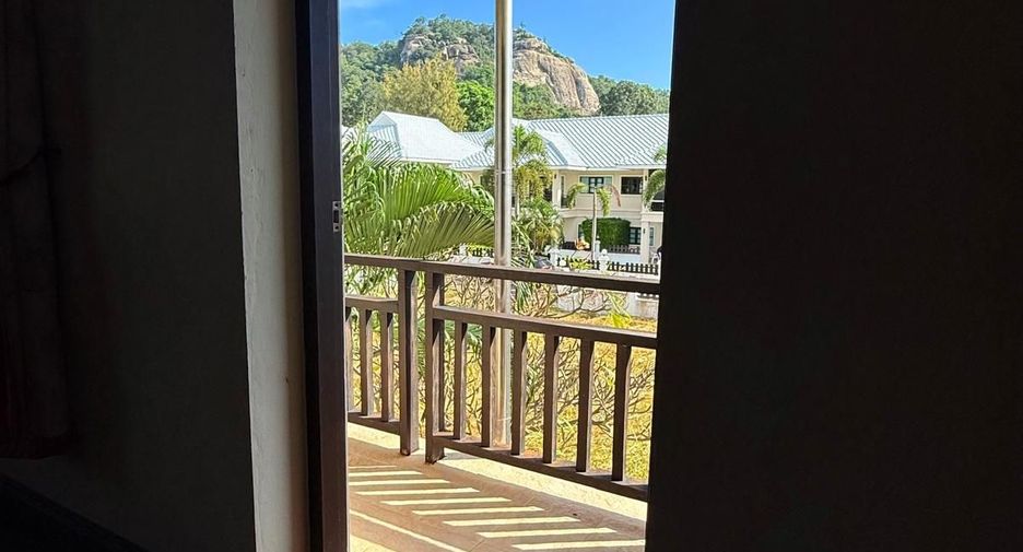 For rent 3 bedrooms villa in Hua Hin, Prachuap Khiri Khan