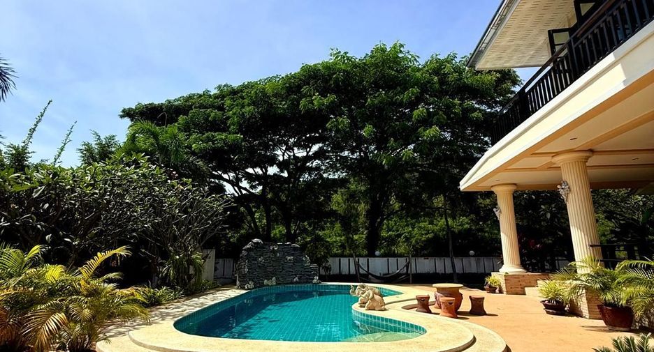 For rent 3 bedrooms villa in Hua Hin, Prachuap Khiri Khan