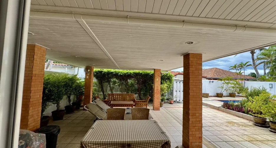 For sale 2 bedrooms villa in Sam Roi Yot, Prachuap Khiri Khan