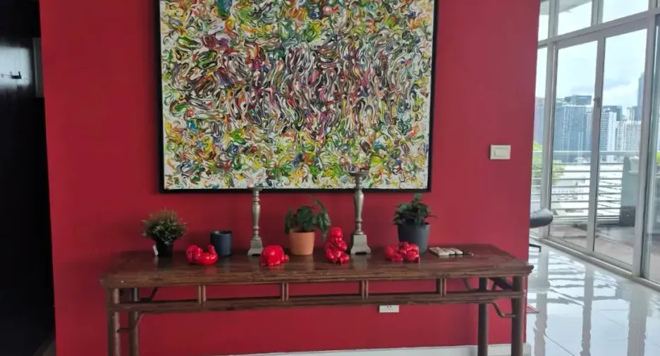 For rent 3 bedrooms condo in Watthana, Bangkok