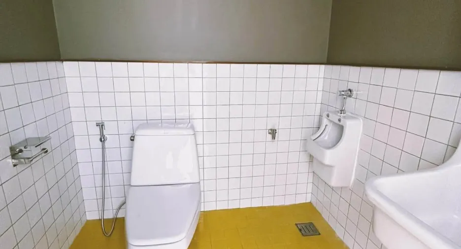 Oficina en venta y en alquiler de 4 habitaciones en Chatuchak, Bangkok