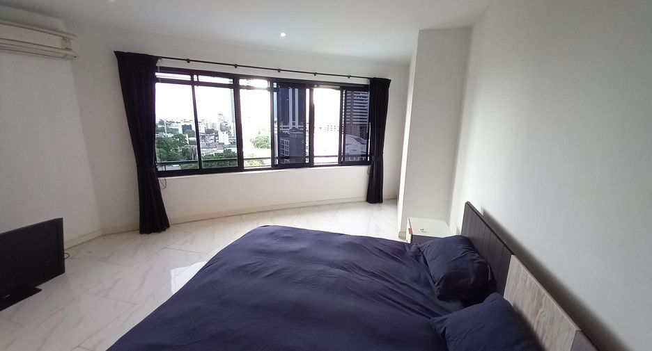 À vendre et à louer 3 chambres condo à Watthana, Bangkok