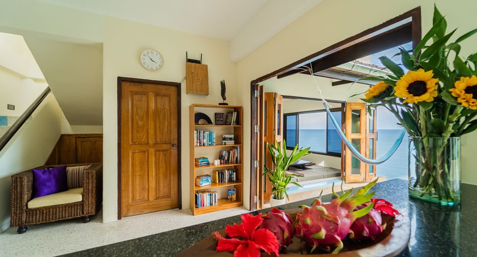 For sale 9 bedrooms villa in Ko Pha-ngan, Surat Thani