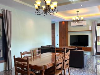 Villa en alquiler y en venta de 4 habitaciones en Mae Rim, Chiang Mai