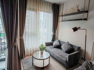 À louer studio condo à Huai Khwang, Bangkok