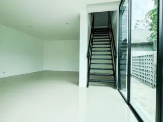 For rent warehouse in Lat Krabang, Bangkok