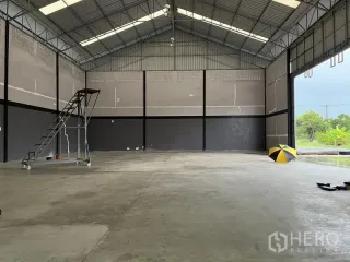 For rent warehouse in Lat Krabang, Bangkok