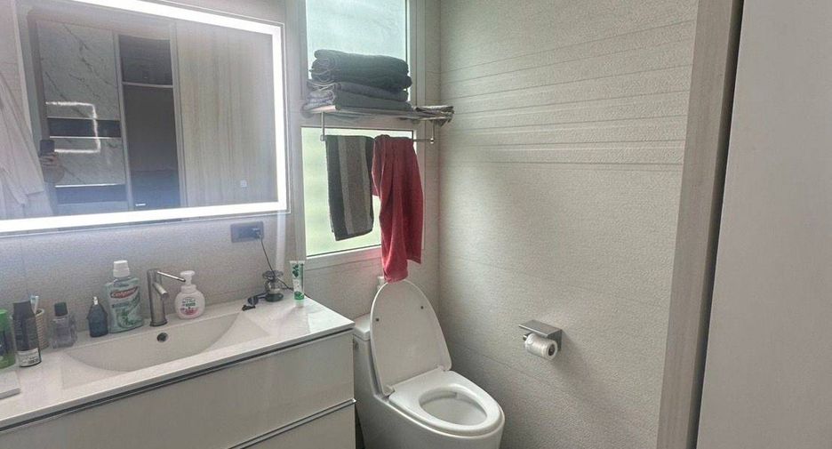 For sale 2 bedrooms condo in Watthana, Bangkok