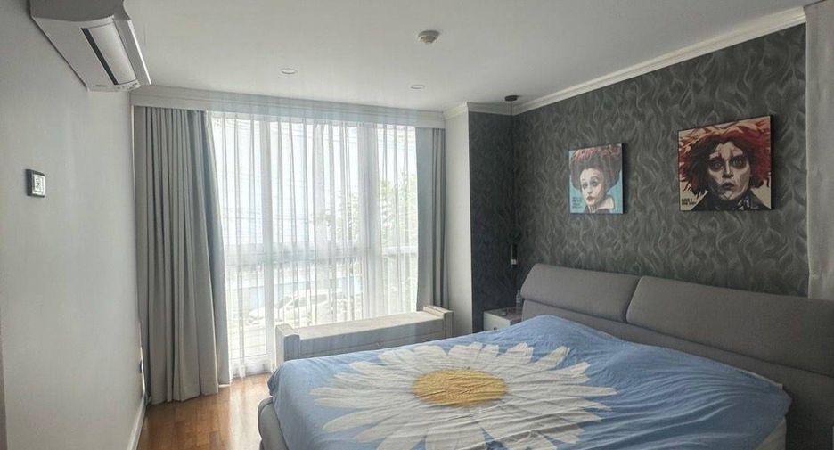 For sale 2 bedrooms condo in Watthana, Bangkok