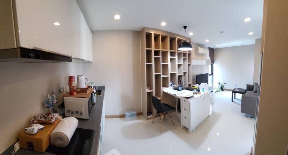 For sale 1 bed condo in Watthana, Bangkok
