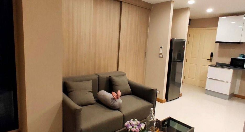 For sale 1 bed condo in Watthana, Bangkok