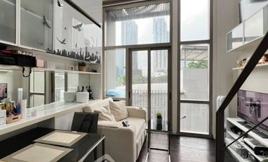 For sale 1 bed condo in Khlong Toei, Bangkok