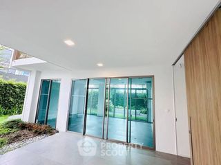 For rent and for sale 3 bedrooms house in Saphan Sung, Bangkok