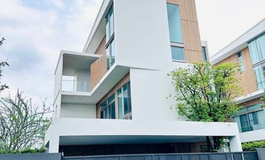 For rent and for sale 3 bedrooms house in Saphan Sung, Bangkok
