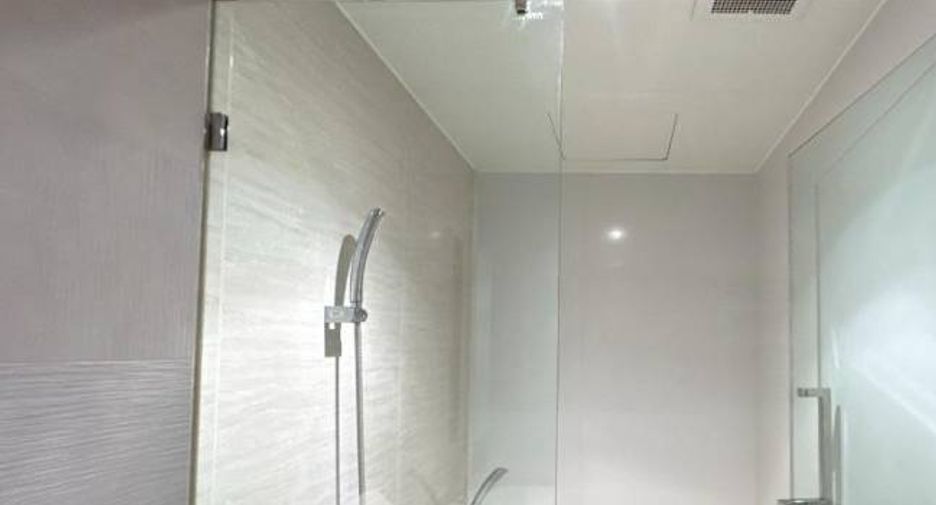 For rent and for sale 2 bedrooms condo in Watthana, Bangkok