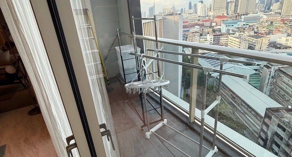 For rent 4 bedrooms condo in Bang Kho Laem, Bangkok