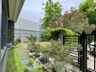 Haus zur Miete mit 4 Zimmer in Prawet, Bangkok