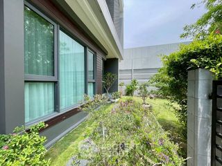 Haus zur Miete mit 4 Zimmer in Prawet, Bangkok
