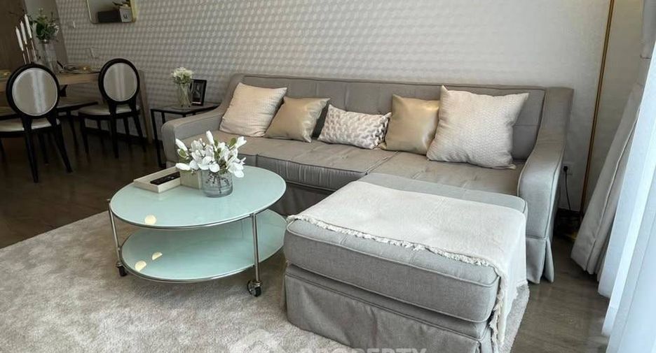 For rent 2 bedrooms condo in Khlong Toei, Bangkok