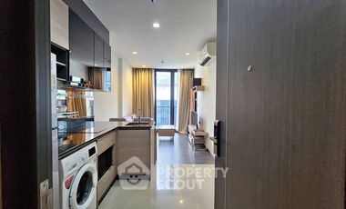 For rent 1 bed condo in Huai Khwang, Bangkok