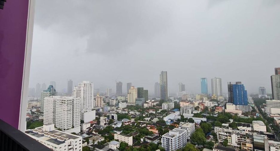 For sale 1 bed condo in Watthana, Bangkok