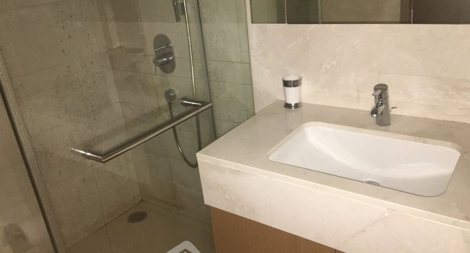 For sale 1 bed condo in Pathum Wan, Bangkok