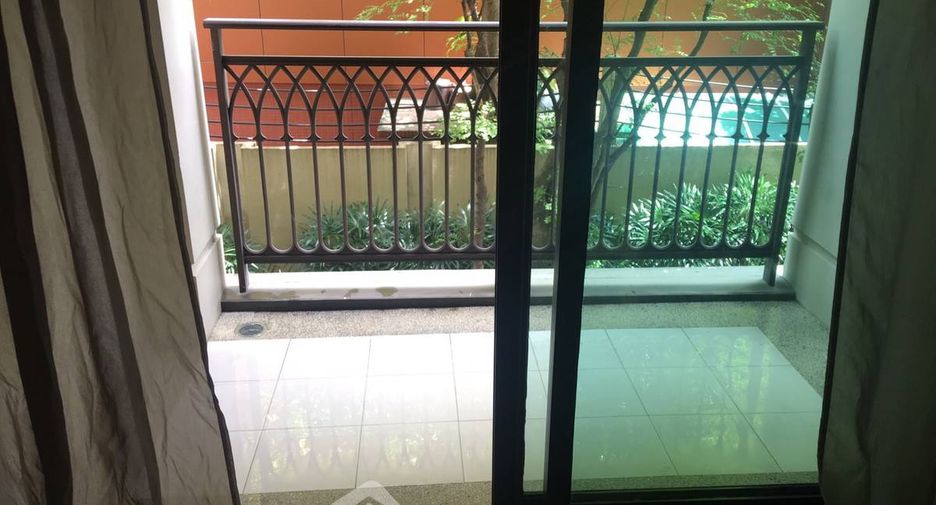 For sale 1 bed condo in Pathum Wan, Bangkok