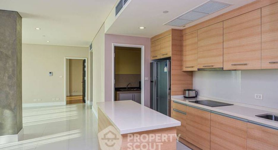 For rent and for sale 3 bedrooms condo in Khlong Toei, Bangkok