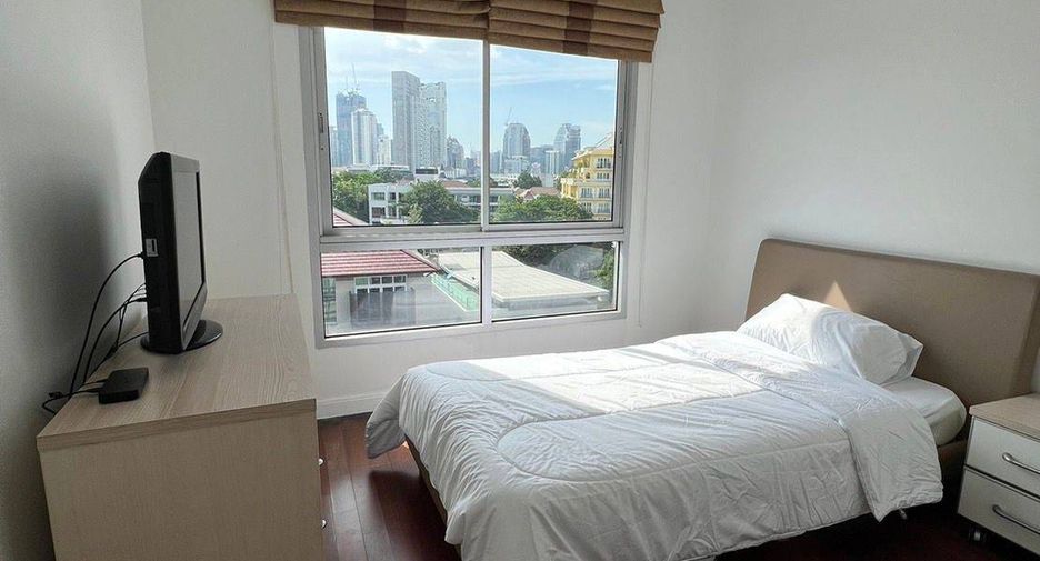 For rent and for sale 2 bedrooms condo in Yan Nawa, Bangkok