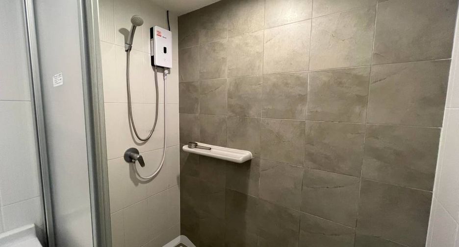 For rent and for sale 1 bed condo in Yan Nawa, Bangkok