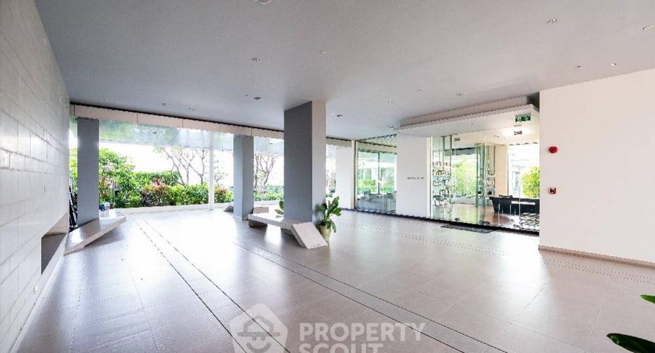 For sale 2 bedrooms condo in Phra Khanong, Bangkok
