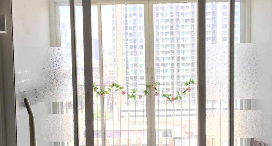 For sale 2 bedrooms condo in Phra Khanong, Bangkok