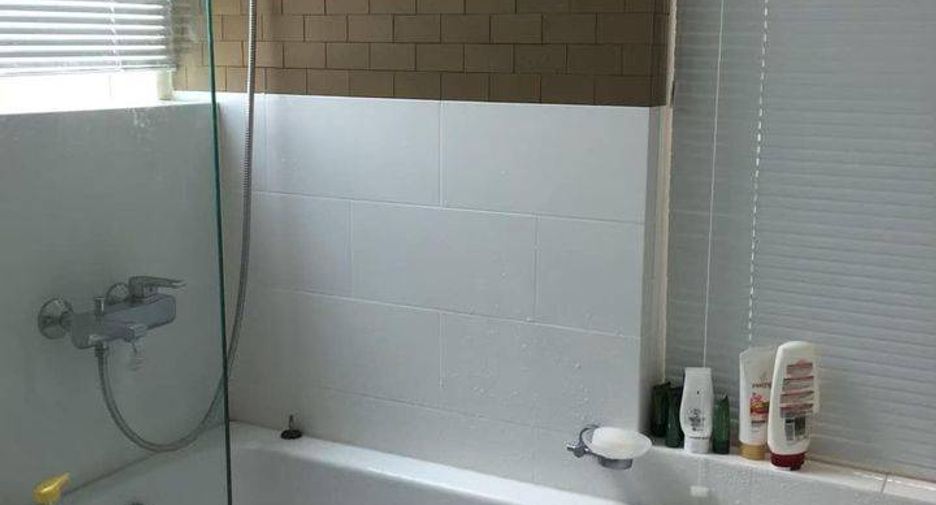 For sale 2 bedrooms condo in Phra Khanong, Bangkok