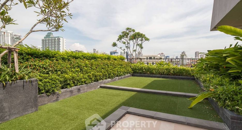 For sale 2 bedrooms condo in Watthana, Bangkok