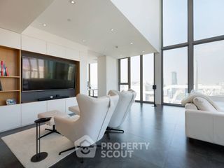 For sale 3 bedrooms condo in Watthana, Bangkok