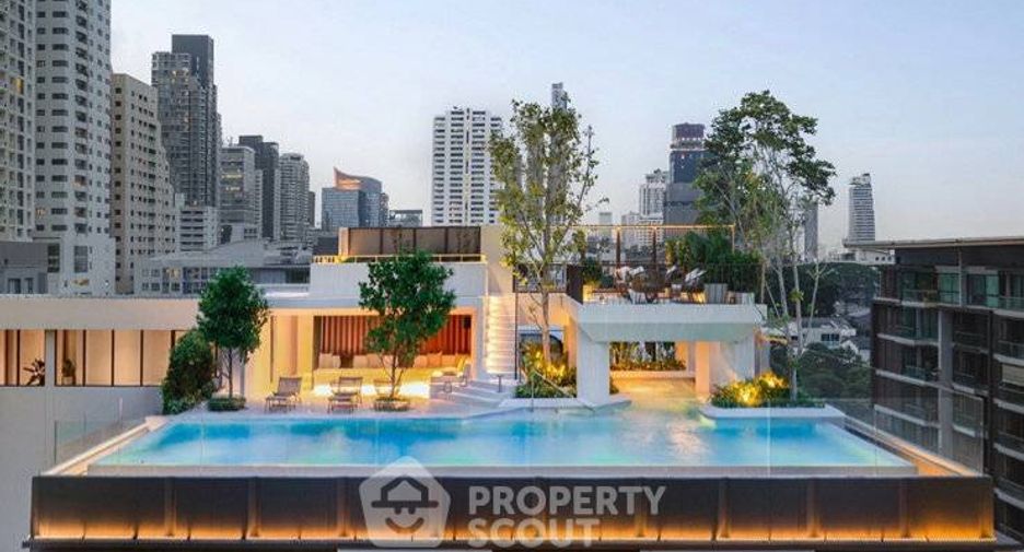 For sale 1 bed condo in Khlong Toei, Bangkok