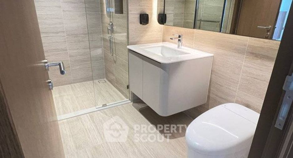 For sale 1 bed condo in Khlong Toei, Bangkok