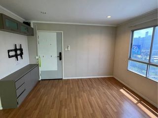 À vendre 1 chambre condo à Huai Khwang, Bangkok