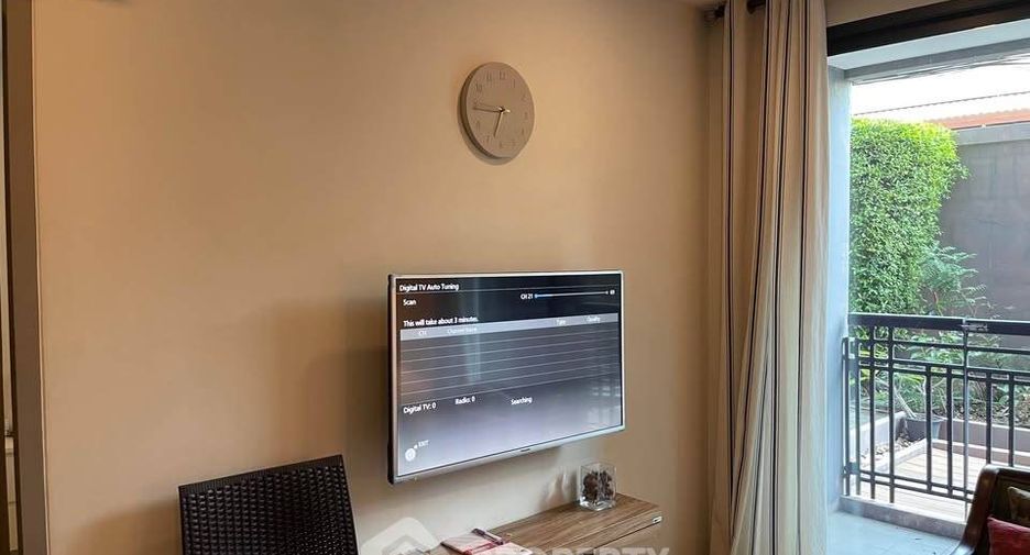 For sale 1 bed condo in Watthana, Bangkok